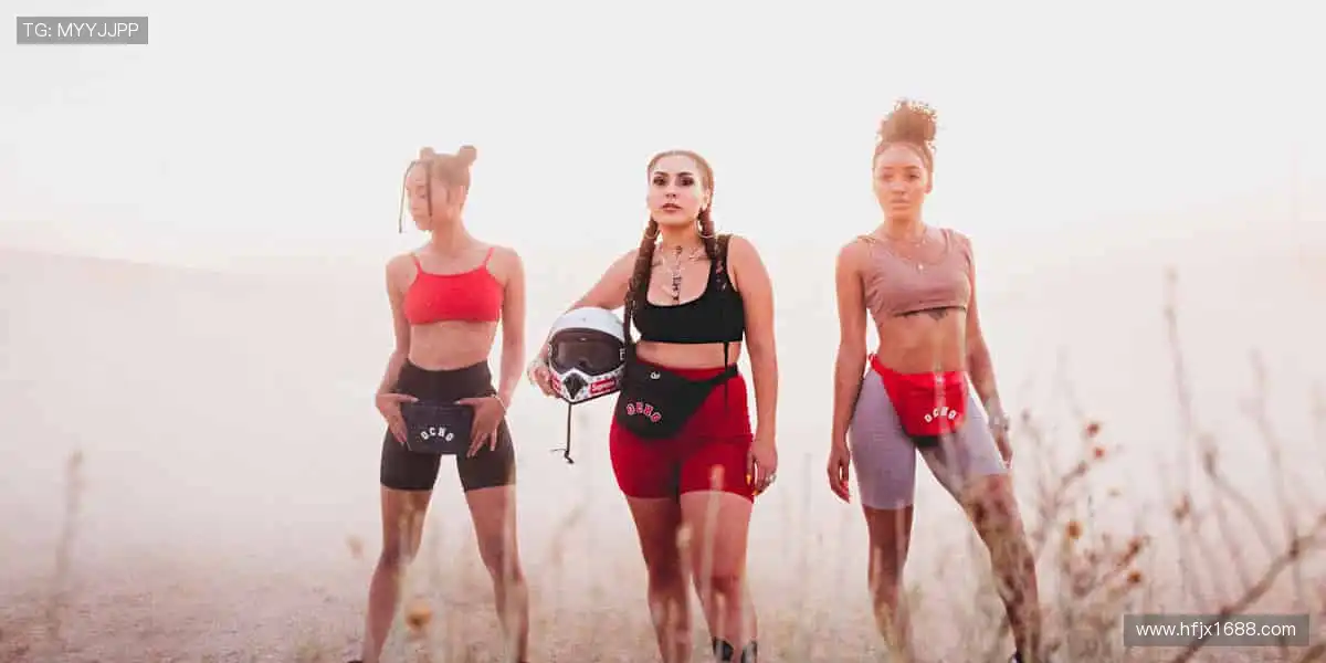 ✨ 周边狂欢，折扣来袭！用热爱装点生活，让热血永不落幕🛒